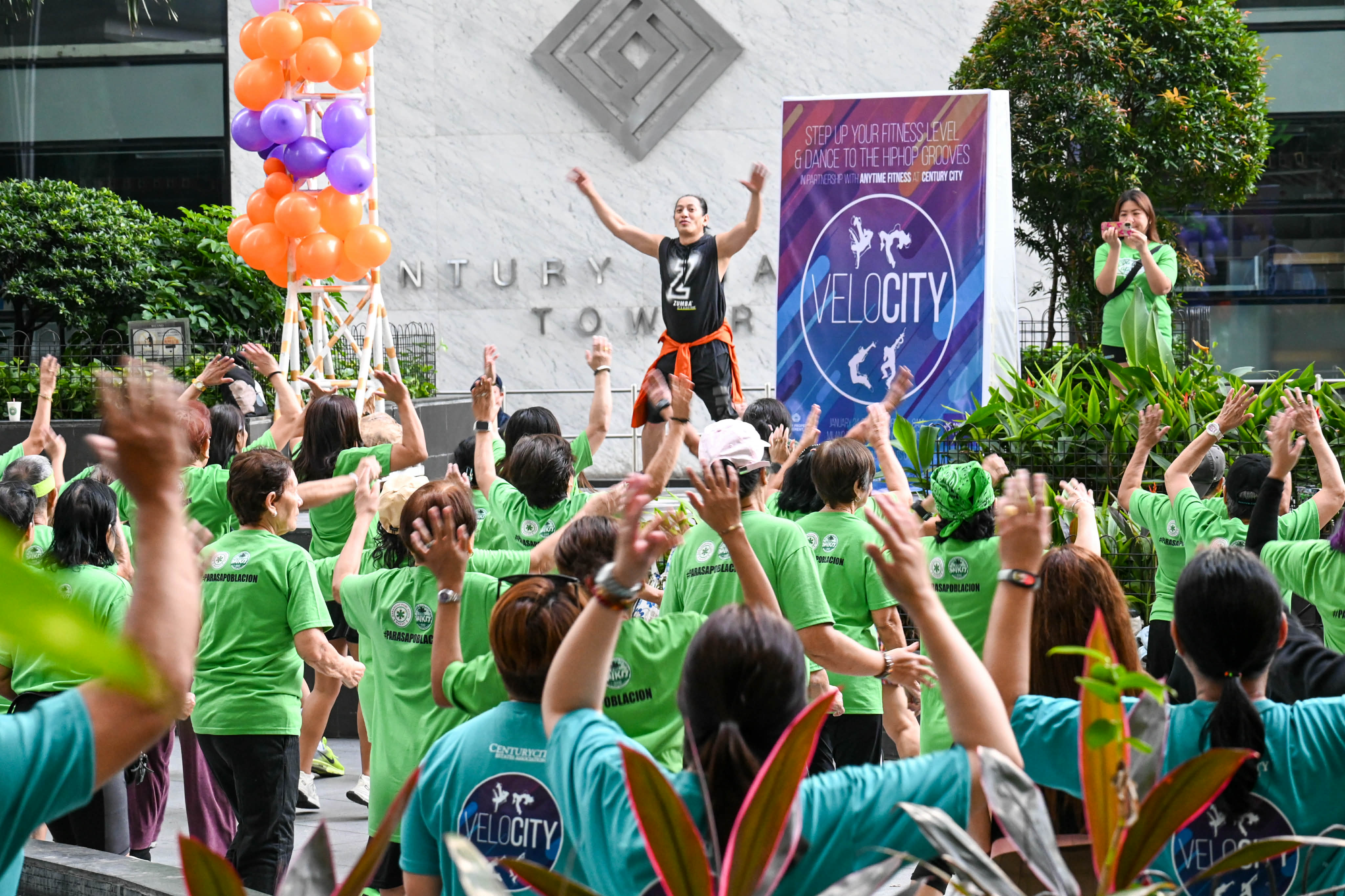 Zumba at Kapihan para sa Poblacion