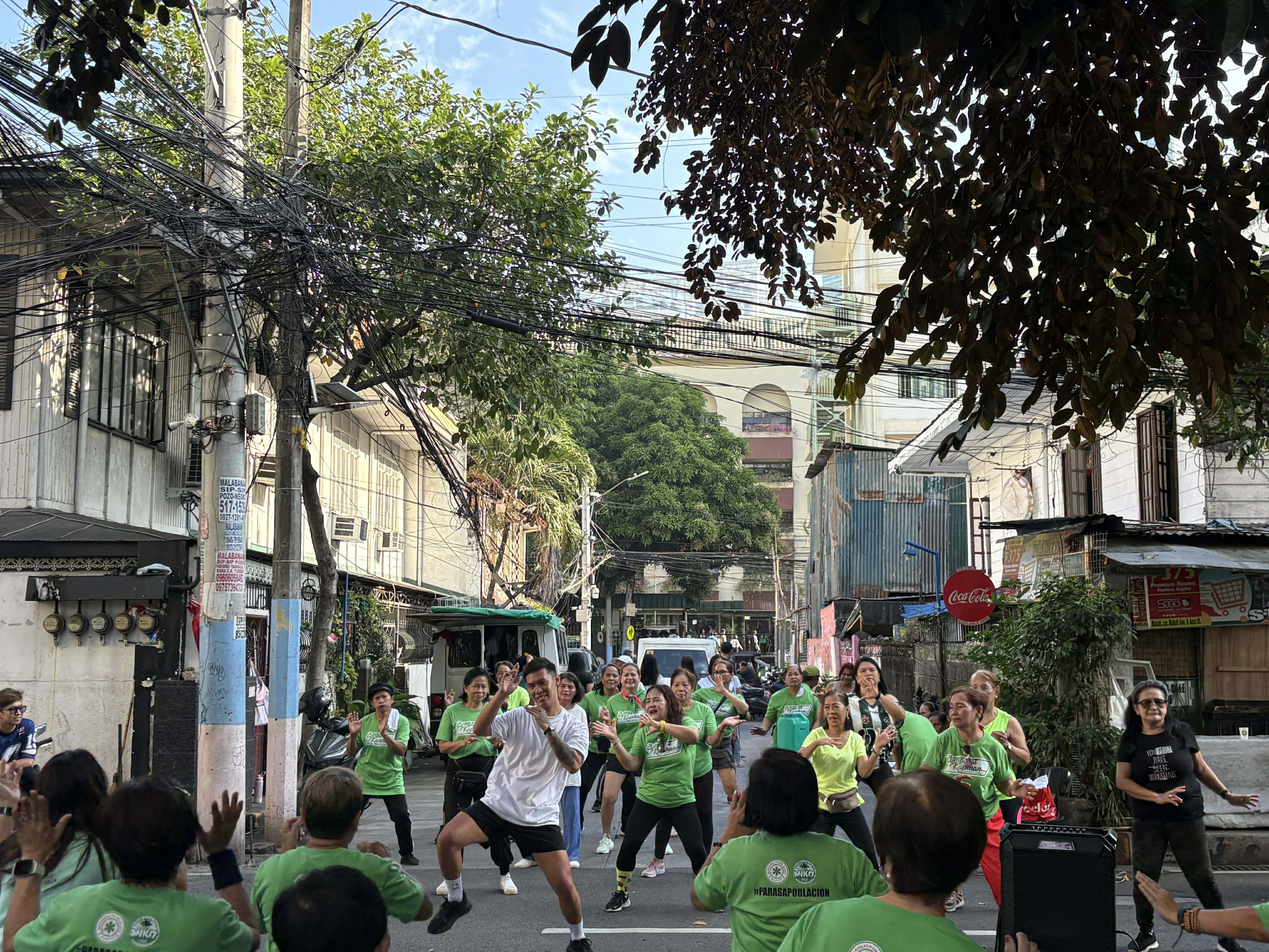 Zumba at Kapihan para sa Poblacion